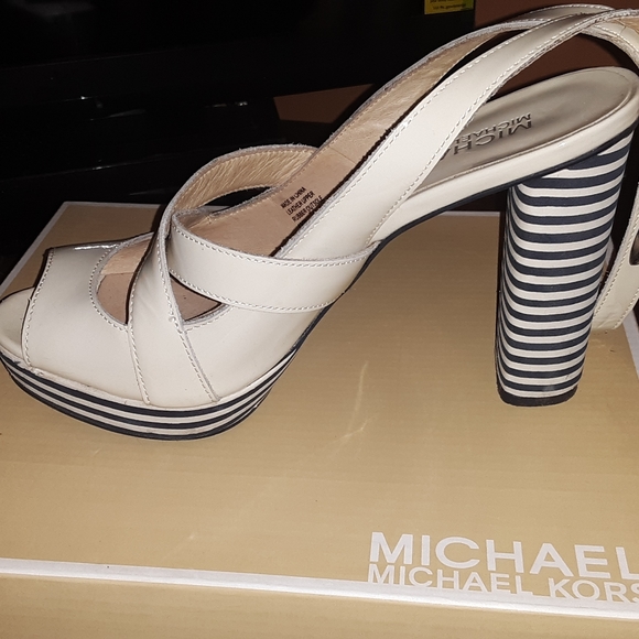 Shoes - Picture 2 of 2